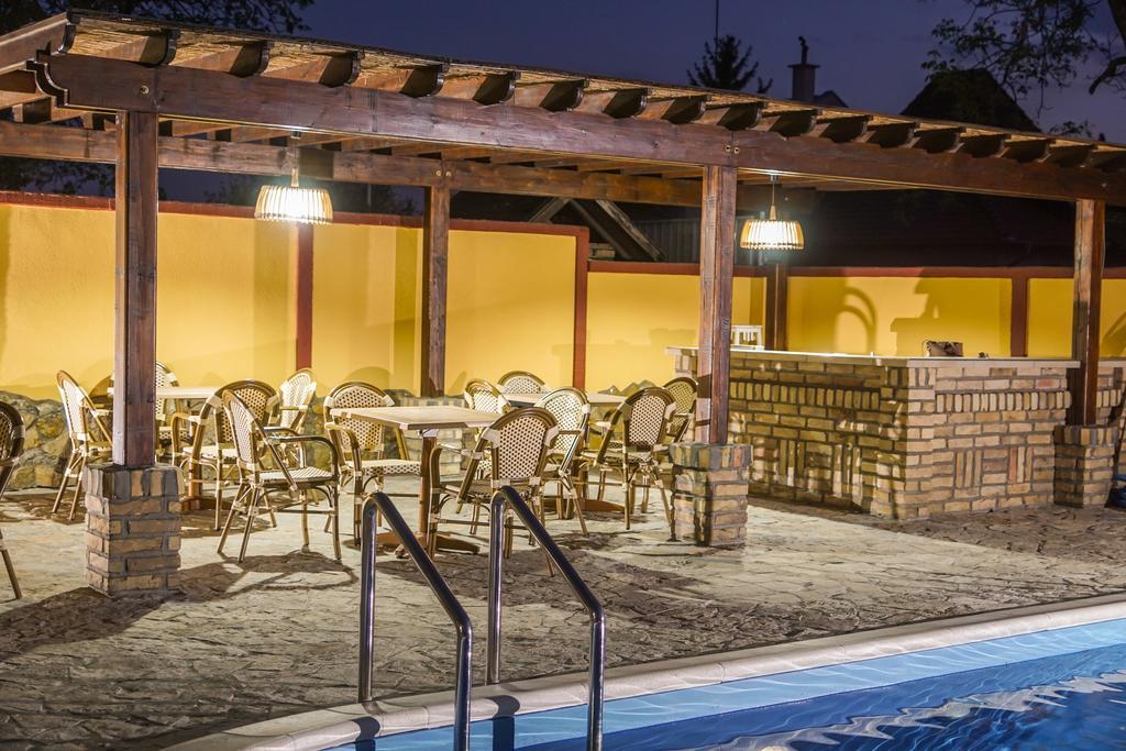 Amfora Hotel Palic Exterior photo